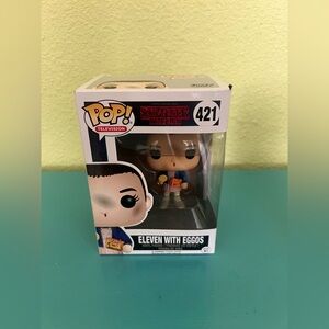 stranger things funko pop! eleven with eggos #421